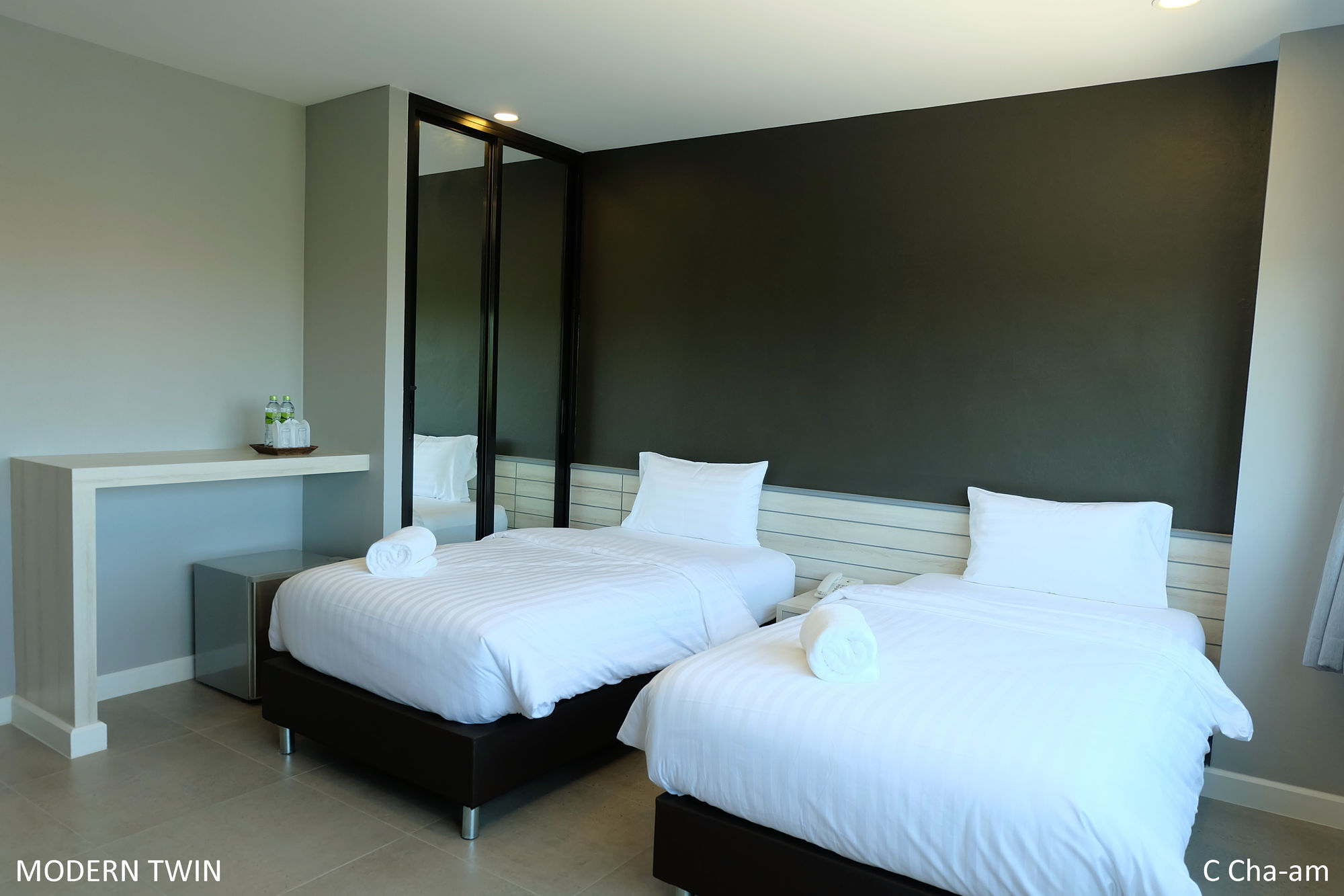 C Cha-Am Hotel Екстер'єр фото